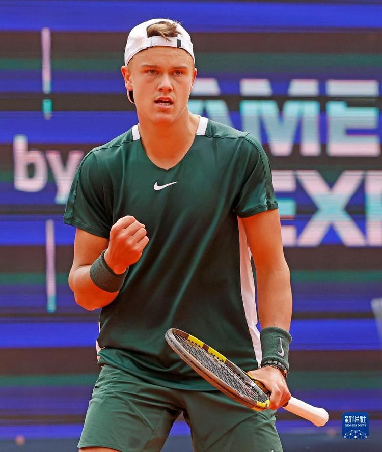 面表现出色 面表现出色