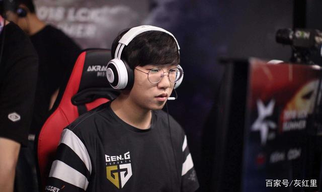 老臣转型成 老臣转型成